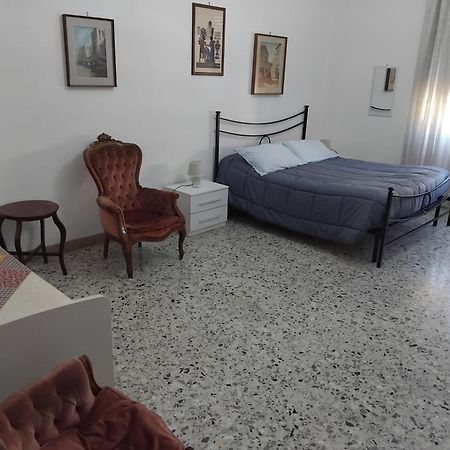 A Casa Di Adele Bed & Breakfast Caserta Exterior photo